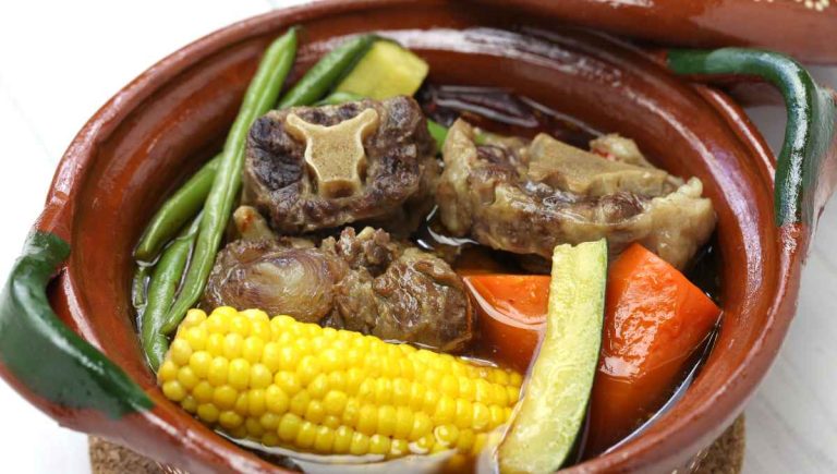 Mole de Olla